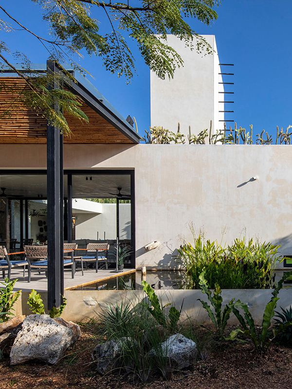Reyes Ríos + Larraín Arquitectos